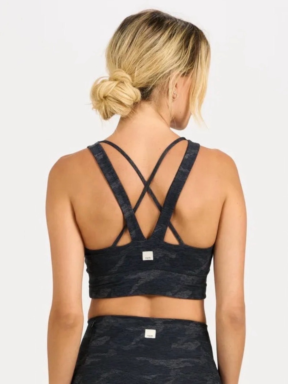 Vuori elevation stappy camo sportsbra size xs